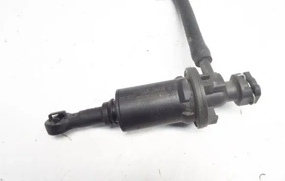 Renault Trafic II (X83) Clutch slave cylinder 8200506490