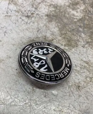Mercedes-Benz CLA C117 X117 W117 Manufacturer badge logo/emblem A0008171801