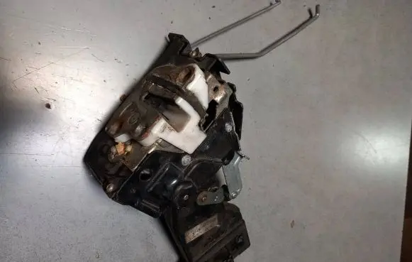 Mazda 6 Front door lock A93SEL-L