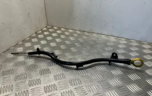 Volkswagen Golf VII Oil level dip stick 04L103634