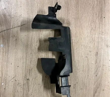 Volkswagen Golf V Intercooler air guide/duct channel 1K0121284E