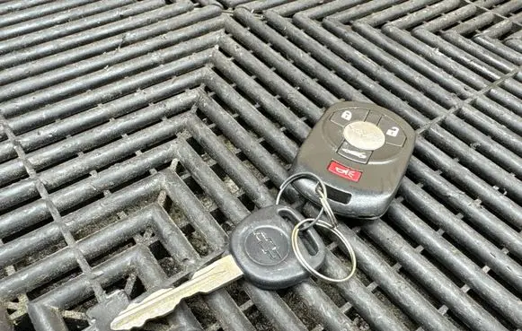 Chevrolet Corvette C6 Ignition key/card 10372542
