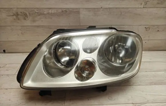 Volkswagen Touran I Headlight/headlamp 0301205201 1T0941005D