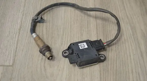 Mercedes-Benz Sprinter W906 Lambda probe sensor A0009050608