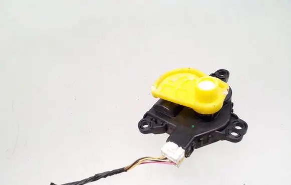 Hyundai ix35 Air flap motor/actuator D267AP9AA02
