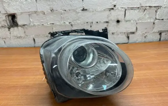 Nissan Juke I F15 Headlight/headlamp 89909068