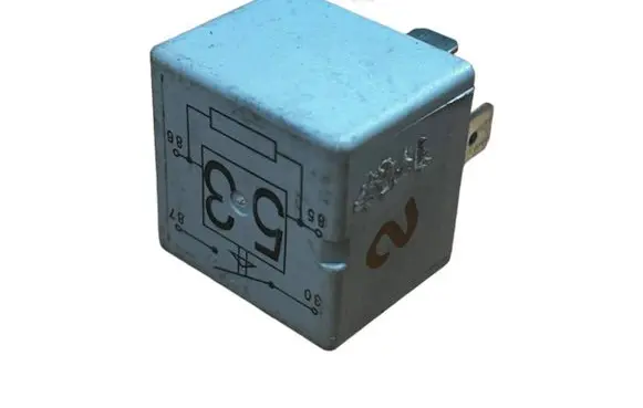 Volkswagen Touran I Other relay 141951253B