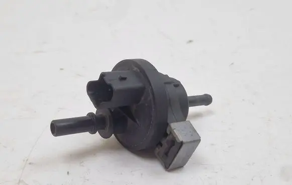 Nissan Qashqai Fuel tank valve V29036755