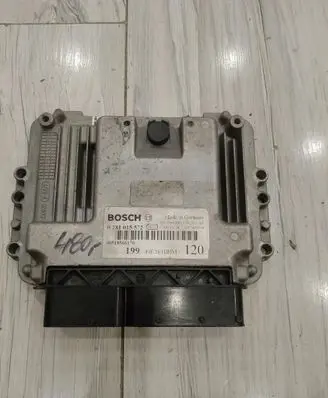 Fiat Grande Punto Engine control unit/module ECU 0281015572