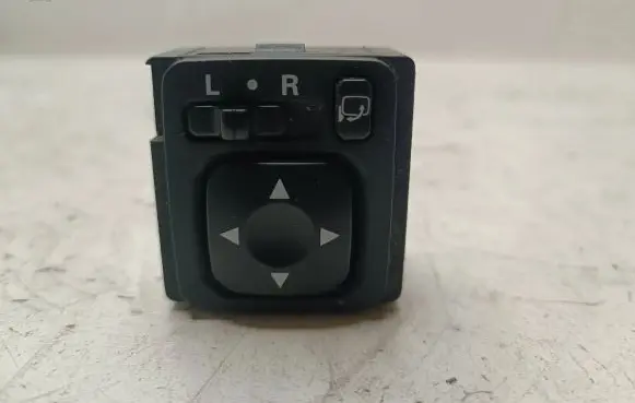 Citroen C4 Aircross Wing mirror switch 183569