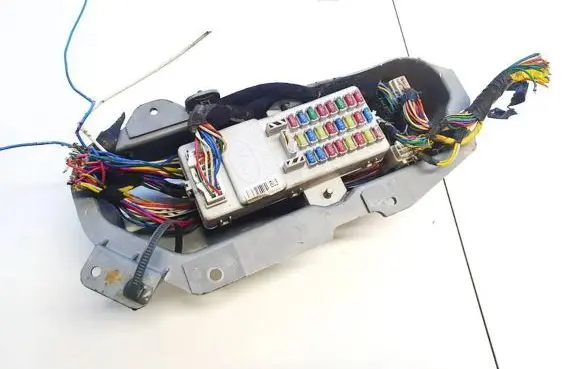 KIA Sorento Fuse box set y905 bl3