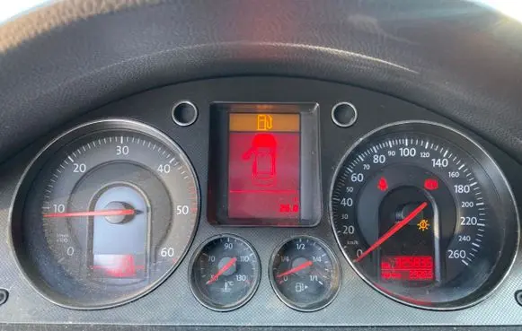 Volkswagen PASSAT B6 Speedometer (instrument cluster) A2C53145550