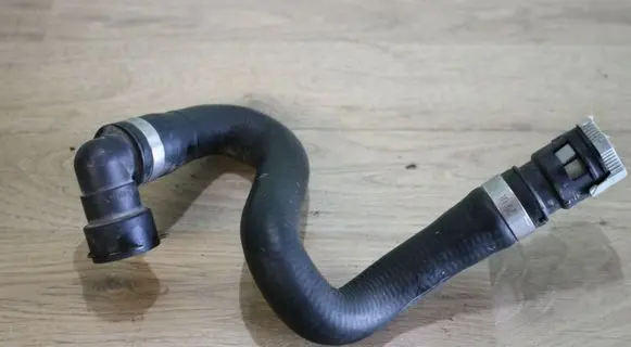 Volvo V50 Engine coolant pipe/hose 3M5H18K582FG