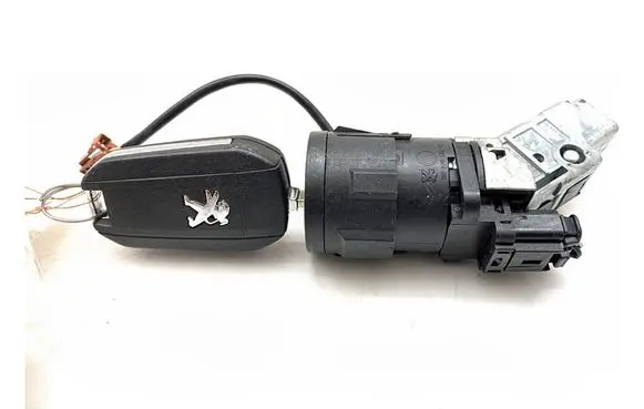 Peugeot 208 I Ignition lock 9663123380