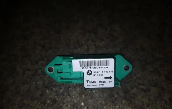 BMW 5 E39 Airbag deployment crash/impact sensor 65776910678 010141