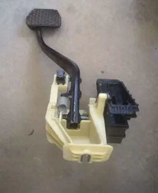 BMW 5 F10 F11 Brake pedal 6782665