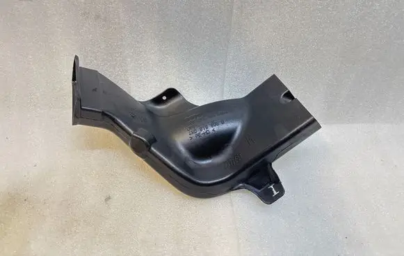 Audi Q8 Cabin air duct channel 4M0819806B