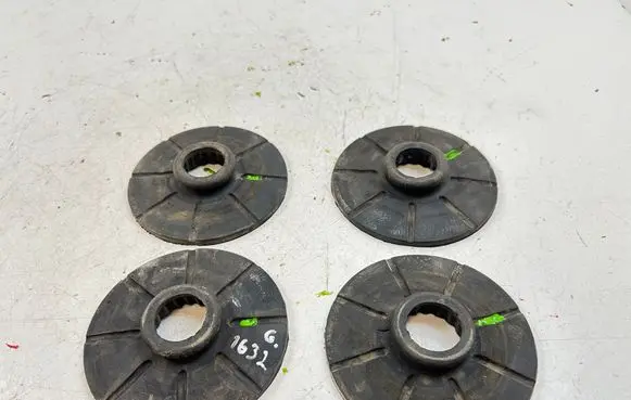 Opel Zafira C Rear coil spring rubber mount 90538496