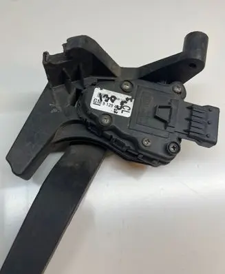 Opel Combo C Accelerator throttle pedal GM9129423