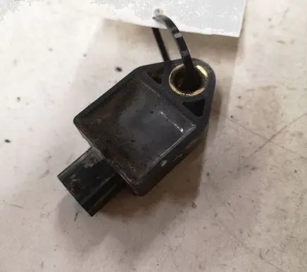 Toyota Corolla Verso AR10 Airbag deployment crash/impact sensor 891730F010