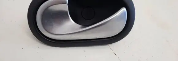 Renault Megane II Front door interior handle 8200028487 5005400006