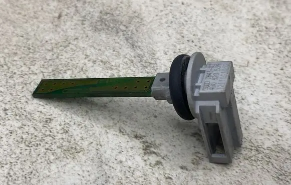 Audi A4 S4 B6 8E 8H Interior temperature sensor 4B0820539 1211011032