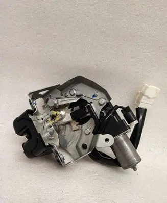 Lexus RX 450H Tailgate/trunk/boot lock/catch/latch 1638000770