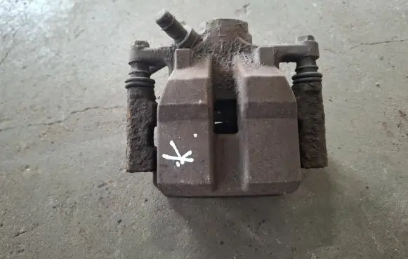 Lexus RX III Rear brake caliper