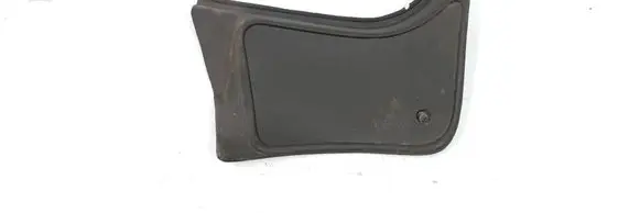 Foot area side trim