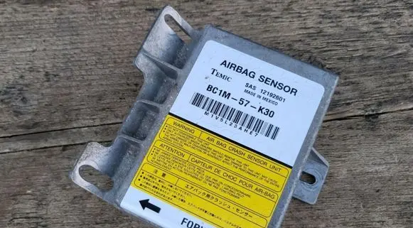 Mazda 323 F Airbag control unit/module BC1M57K30