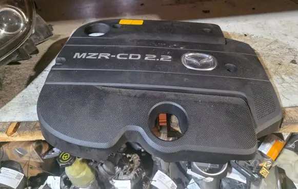 Mazda 6 Engine cover (trim)