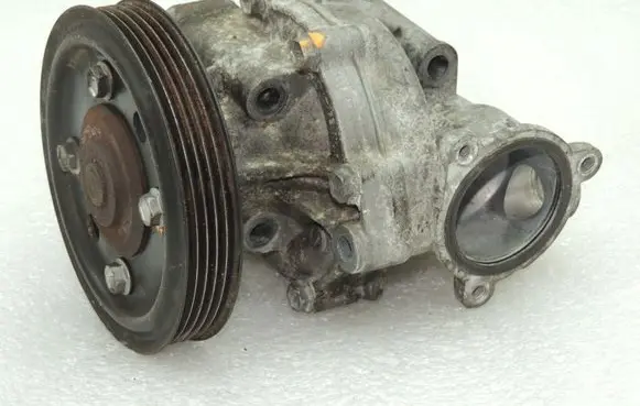 Suzuki SX4 Water pump 1740077817 1740077816