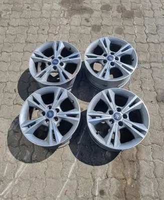 Ford Focus R16 alloy rim E70JX16H2 ET50D0T