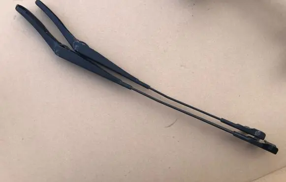 Opel Astra H Front wiper blade arm