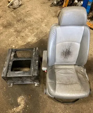 Mercedes-Benz Vito Viano W639 Front driver seat A0009103807 0009103807