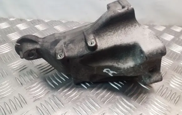 Mercedes-Benz E W212 Engine mounting bracket A6512233404