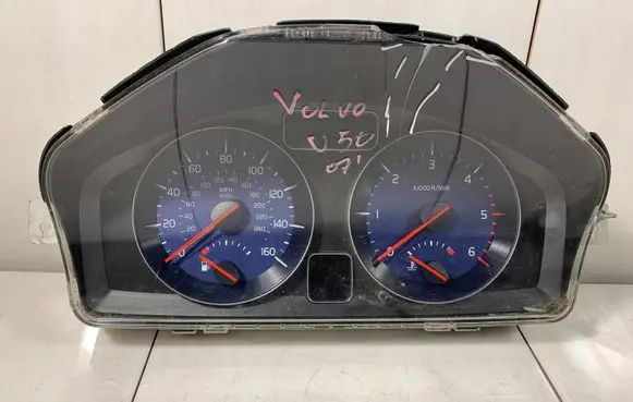 Volvo V50 Speedometer (instrument cluster) 30695998