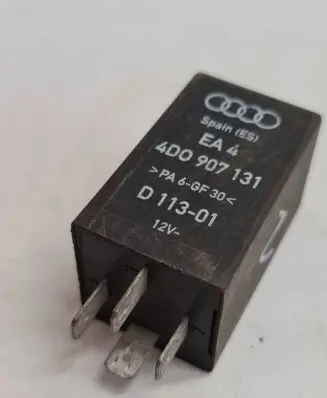 Volkswagen Golf IV Other relay 4D0907131 D11301