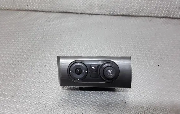 Chevrolet Captiva Wing mirror switch