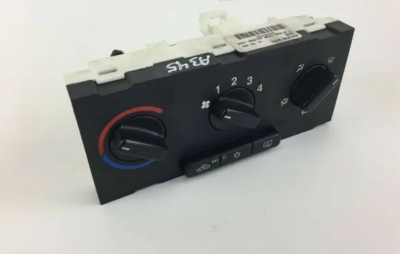 Opel Zafira A Climate control unit 93101456 A345