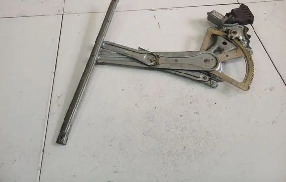 Toyota Corolla Verso AR10 Sliding door window regulator with motor 