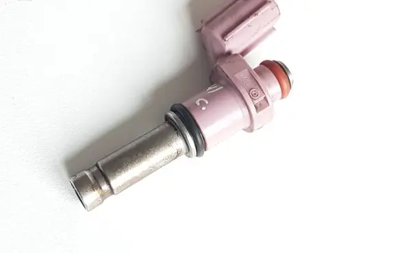 Fuel injector