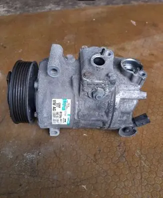 Volkswagen PASSAT B6 Air conditioning (A/C) compressor (pump) 1K0820859F 04977510763