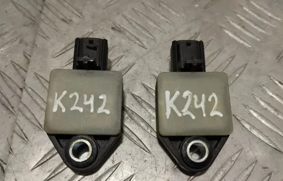 Maserati GranTurismo Airbag deployment crash/impact sensor 20123234213980