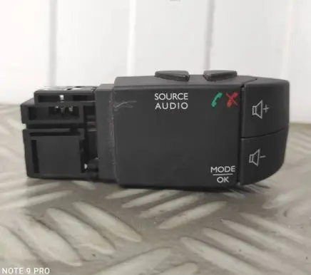 Renault Clio IV Cruise control switch TWOJEAUTOWYSZKOW