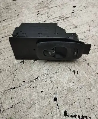 Volvo V70 Electric window control switch 30737519