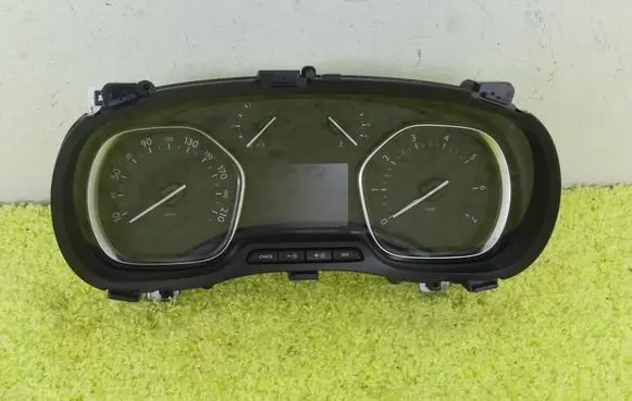 Opel Vivaro Speedometer (instrument cluster) 984809838000 9848098380