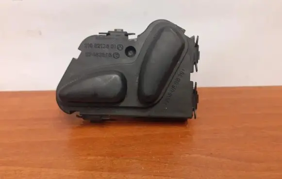 Mercedes-Benz E W210 Seat control switch 2108213851 03463815