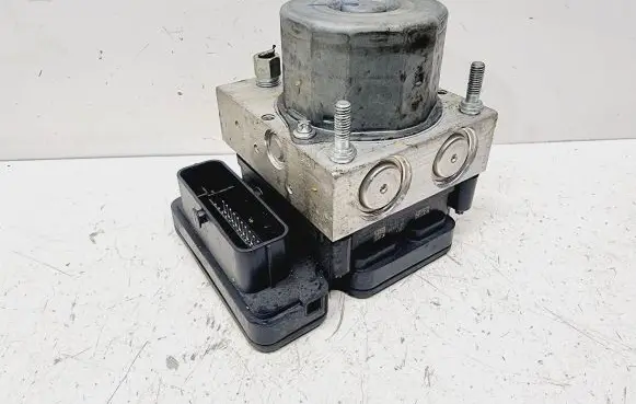 Nissan Qashqai ABS Pump 476604EA5E 476604EA1E 02065261028