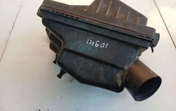 Nissan Almera Tino Air filter box 